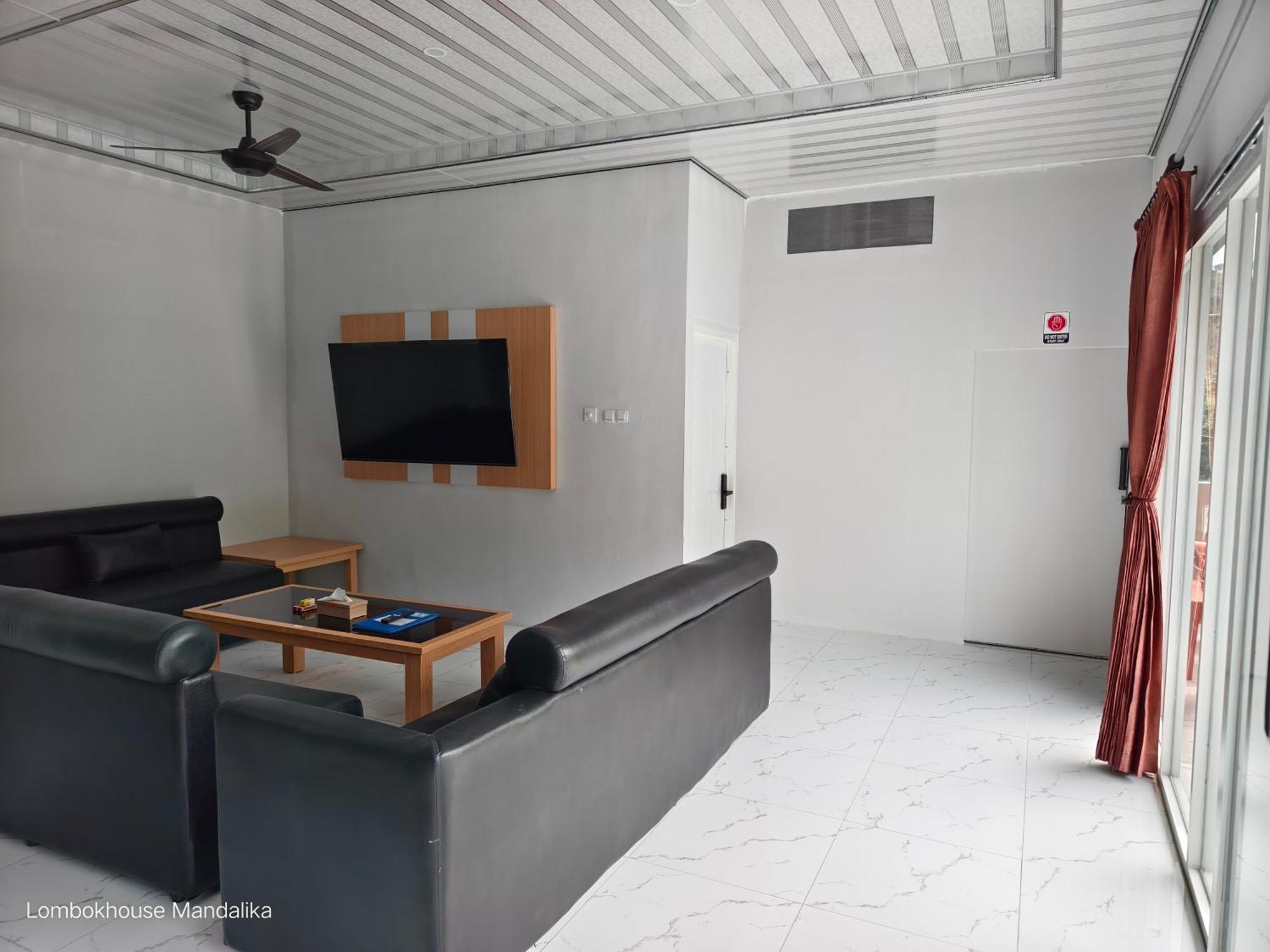 Hotel Lombokhouse Mandalika Kuta  Zimmer foto